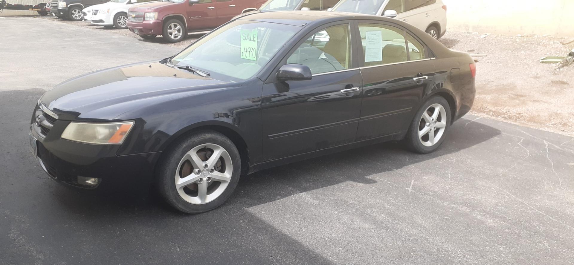 2006 Hyundai Sonata GLS (5NPEU46F56H) with an 3.3L V6 DOHC 24V engine, located at 2015 Cambell Street, Rapid City, SD, 57701, (605) 342-8326, 44.066433, -103.191772 - Photo#1